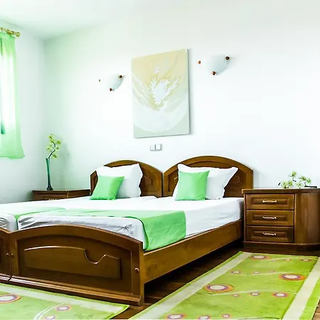 Family Elegance Arbanasi