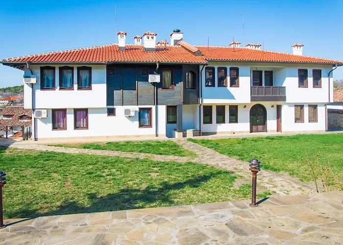 Family Elegance Hotel 2*