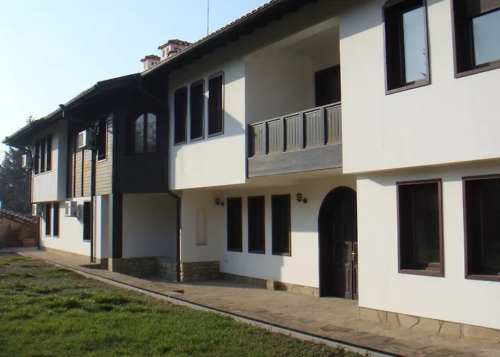 Family Elegance Arbanasi